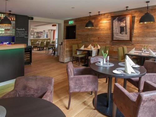 Hotel-Restaurant Zur Linde Altenmedingen 外观 照片