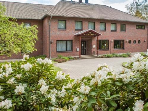 Hotel-Restaurant Zur Linde Altenmedingen 外观 照片