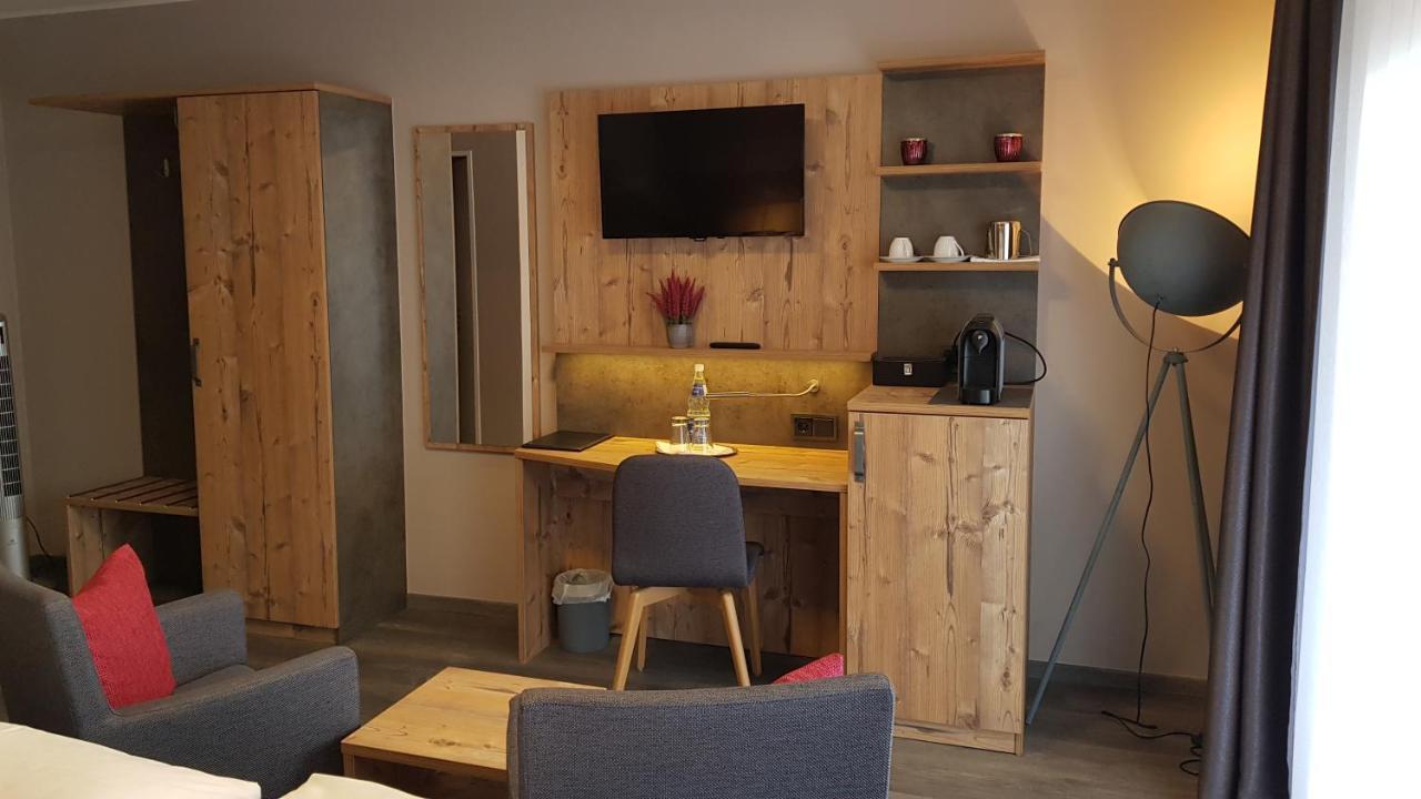Hotel-Restaurant Zur Linde Altenmedingen 外观 照片
